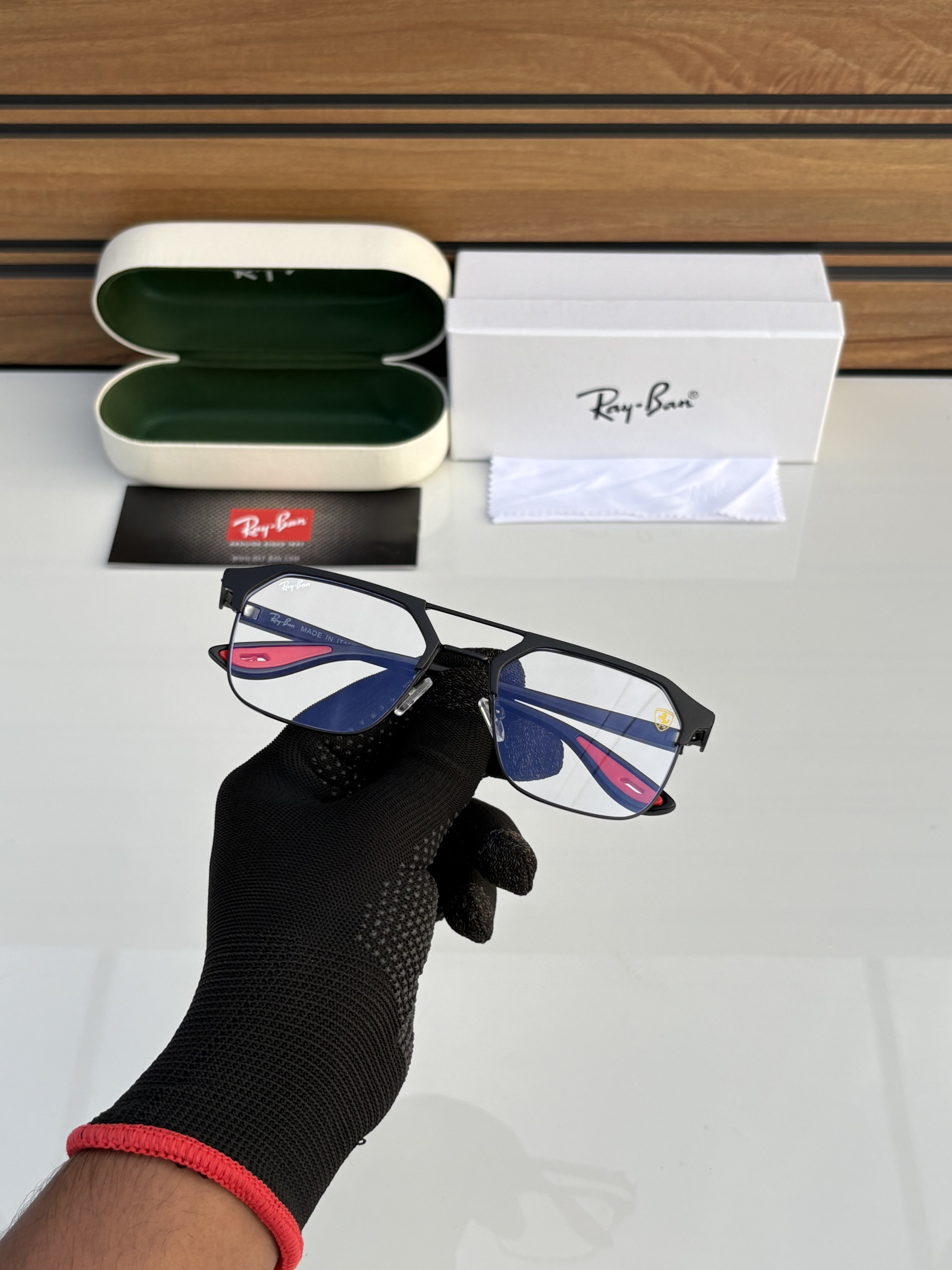 Ray Ban Premium Black Clear Sunglass For Daily Causal Evergreen UV Protected For Unisex