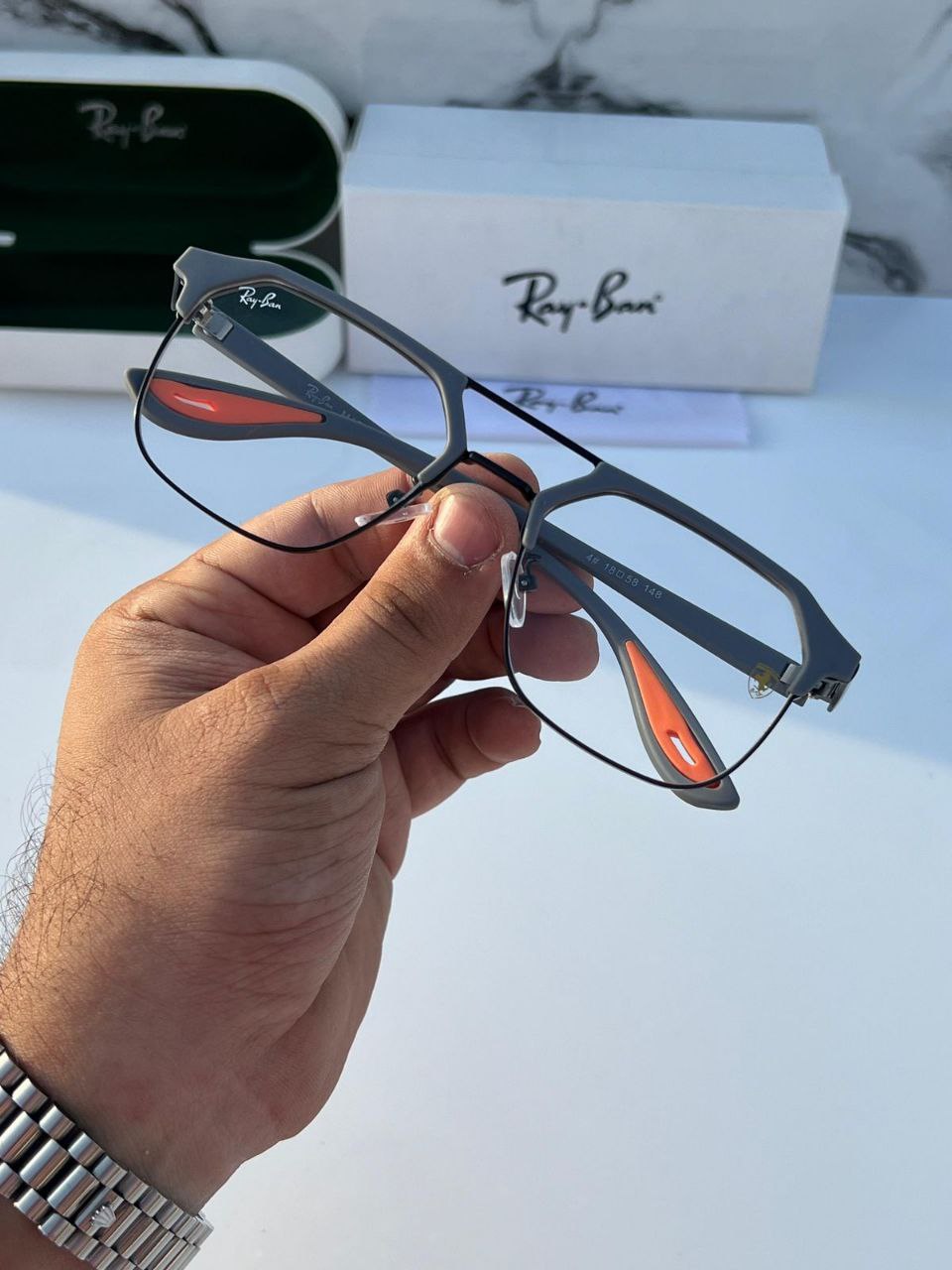 Ray Ban Fancy Sunglass For Daily Causal Evergreen UV Protected For Unisex.